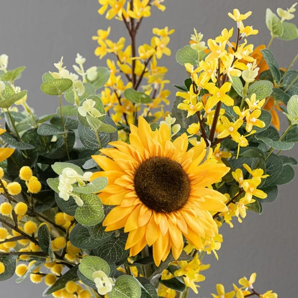 Dunelm Florals Forever Ella Sunflower Luxury Bouquet Yellow 58cm 5 Dunelm Florals Forever Ella Sunflower Luxury Bouquet Yellow 58cm - Image 3