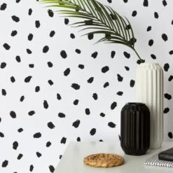 Dunelm Spot Monochrome Wallpaper -Cool Decoration 30723980 alt01