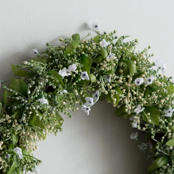 Dunelm Gypsophila Cream Wreath 35cm 4 Dunelm Gypsophila Cream Wreath 35cm - Image 2