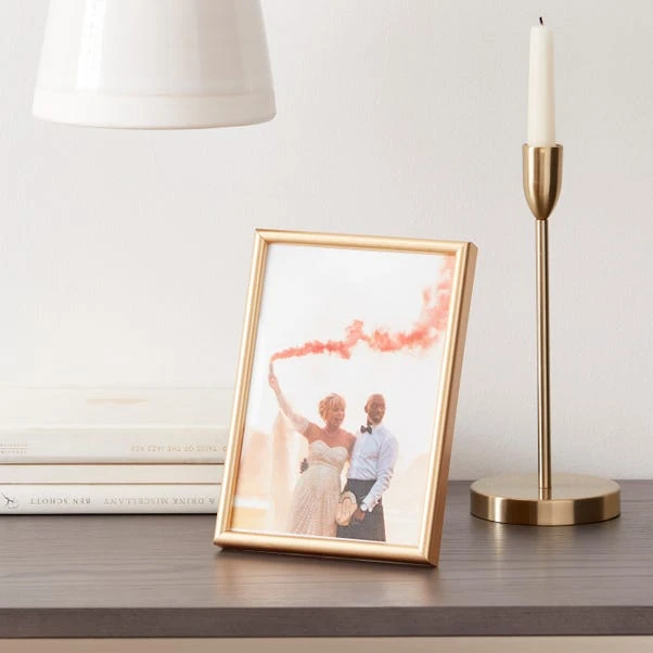 Dunelm Gold Easy Frame 7" X 5" (18cm X 13cm) 3 Dunelm Gold Easy Frame 7" X 5" (18cm X 13cm)