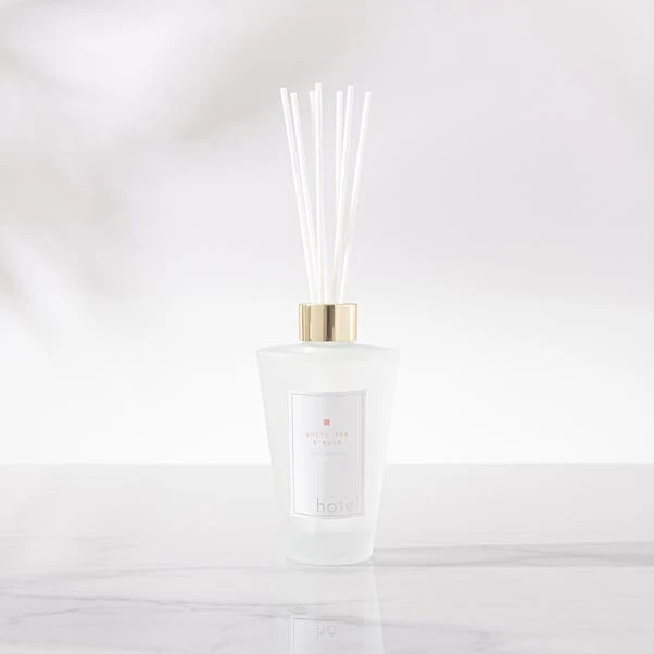 Hotel White Tea And Velvet Musk 200ml Diffuser 4 Hotel White Tea And Velvet Musk 200ml Diffuser - Image 2