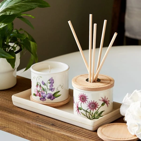 Portmeirion Botanic Garden Sweet Pea Wax Filled Candle 7 Portmeirion Botanic Garden Sweet Pea Wax Filled Candle - Image 5