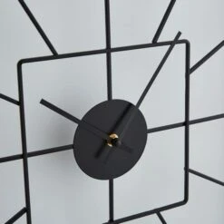 Dunelm Indoor Outdoor London Clock 45cm -Cool Decoration 30791944 alt03