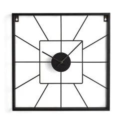 Dunelm Indoor Outdoor London Clock 45cm -Cool Decoration 30791944 alt04