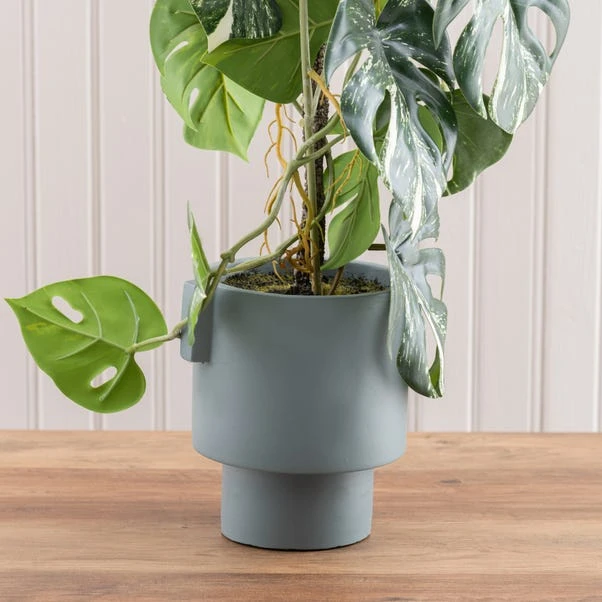 Dunelm Artificial Climbing Variegated Monstera In Pacific Pot 5 Dunelm Artificial Climbing Variegated Monstera In Pacific Pot - Image 3